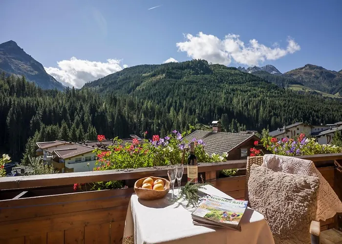 登格兰德豪斯旅馆 酒店 4*