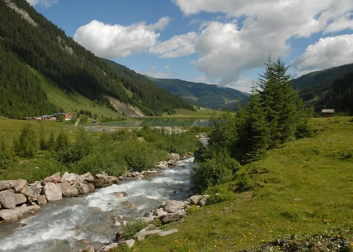 登格兰德豪斯旅馆 4*